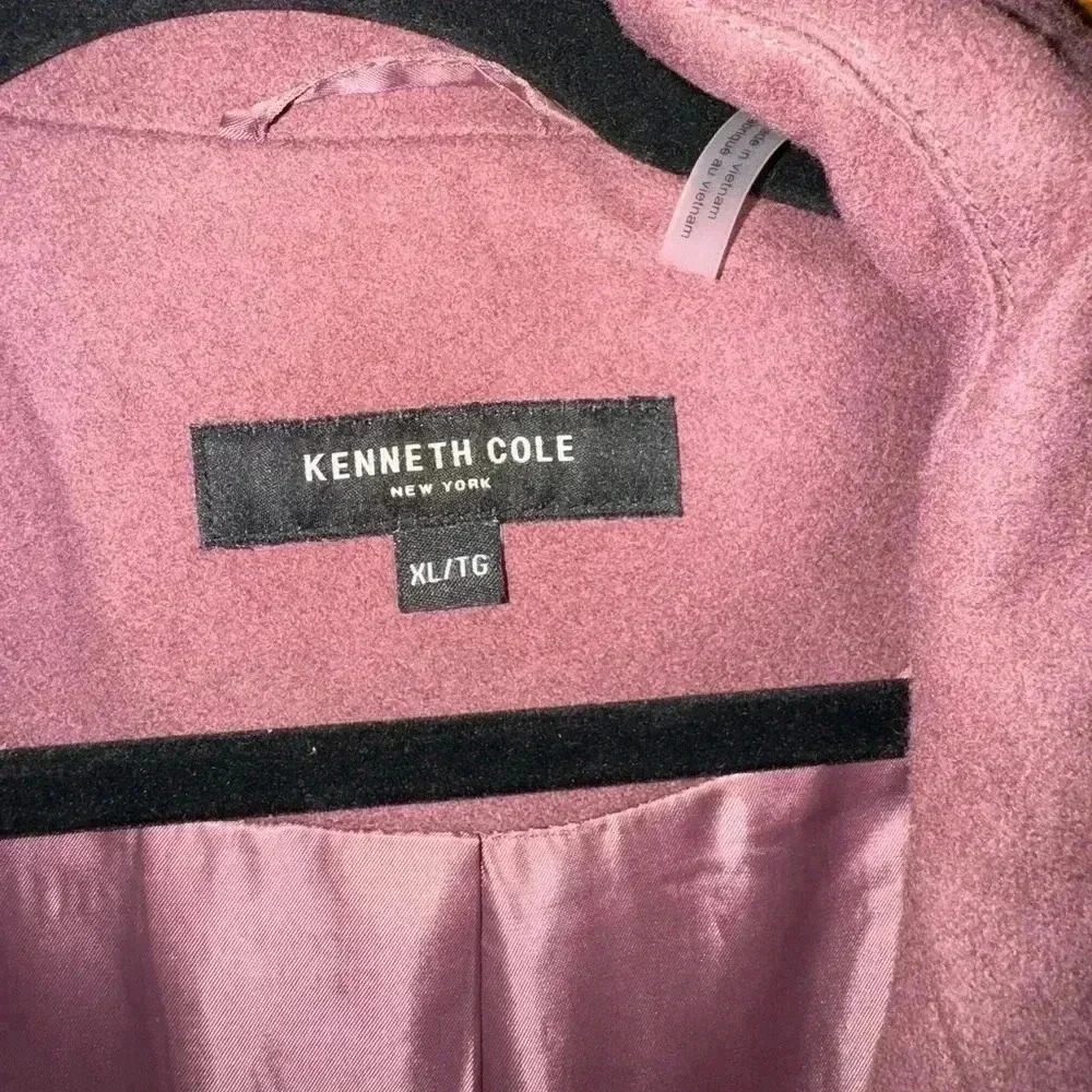 Kenneth Cole long winter coat. Worn 3x. Like brand new! - Picture 3 of 6